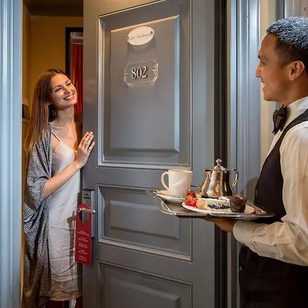 Hotel At The Spanish Steps View Rzym