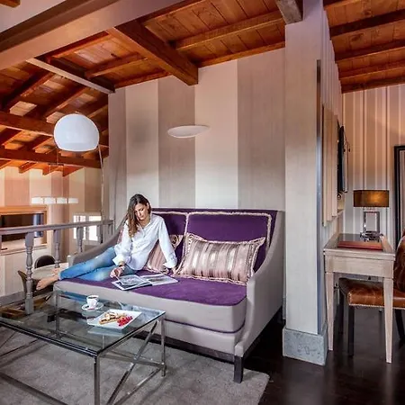 At The Spanish Steps View Hotel Rzym