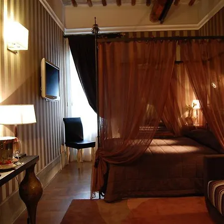 Hotel At The Spanish Steps View 2*