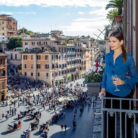 At The Spanish Steps View Отель