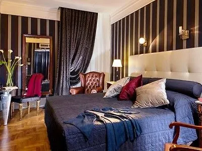 At The Spanish Steps View Hotel 2*